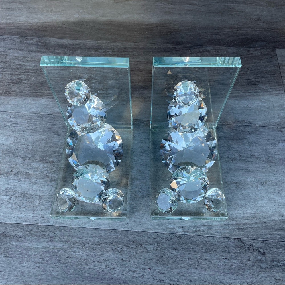 NWOT Clear Crystal Bookends with Diamond-shaped design